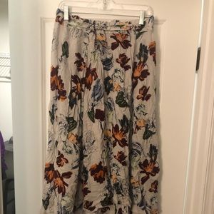 Hi lo floral skirt and a medium
